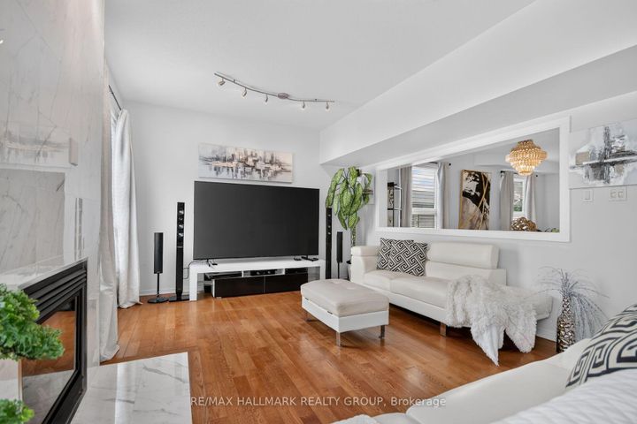 Photo 8 at 222 Deercroft Avenue, Nepean (Longfields), Ottawa