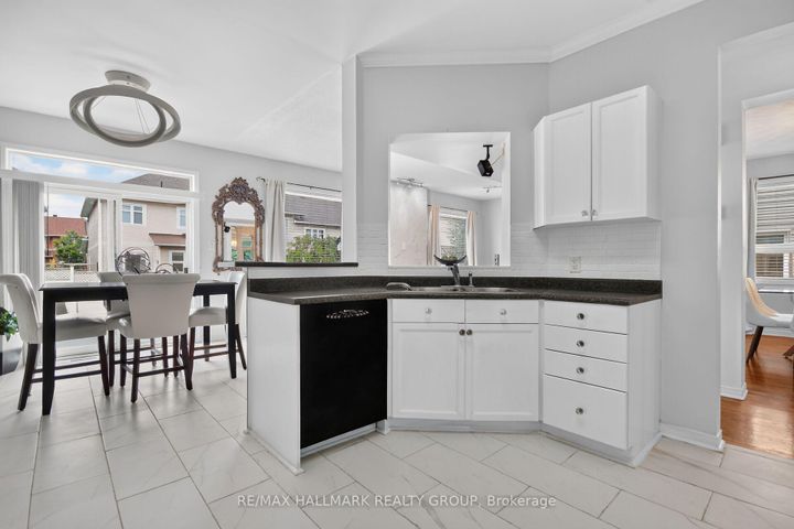 Photo 13 at 222 Deercroft Avenue, Nepean (Longfields), Ottawa