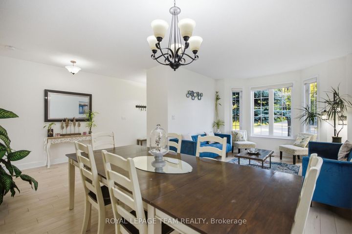 Photo 5 at 790 Kilbirnie Drive, Nepean (Stonebridge), Ottawa