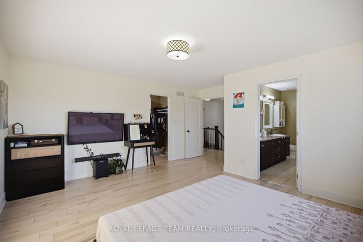Photo 20 at 790 Kilbirnie Drive, Nepean (Stonebridge), Ottawa