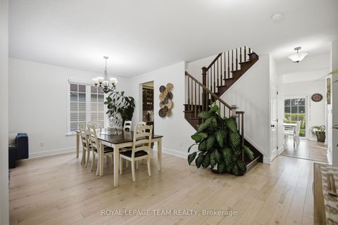 Photo 4 at 790 Kilbirnie Drive, Nepean (Stonebridge), Ottawa