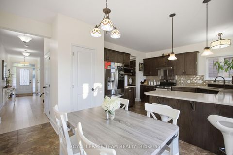 Photo 10 at 790 Kilbirnie Drive, Nepean (Stonebridge), Ottawa