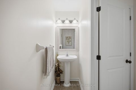 Photo 15 at 790 Kilbirnie Drive, Nepean (Stonebridge), Ottawa