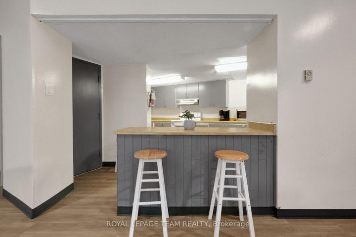 Photo 40 at 402 - 1380 Prince Of Wales Drive, Nepean (Carleton Square), Ottawa