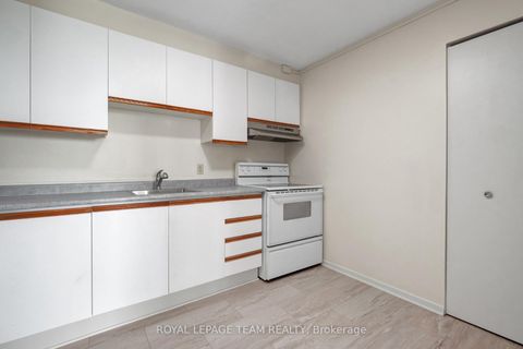 Photo 18 at 402 - 1380 Prince Of Wales Drive, Nepean (Carleton Square), Ottawa