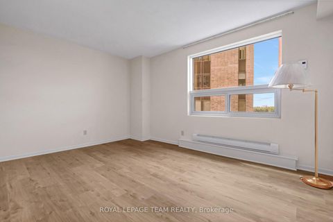Photo 22 at 402 - 1380 Prince Of Wales Drive, Nepean (Carleton Square), Ottawa