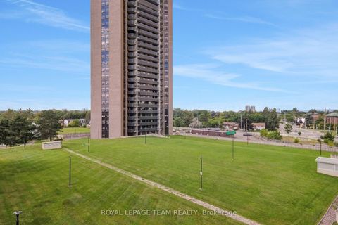 Photo 29 at 402 - 1380 Prince Of Wales Drive, Nepean (Carleton Square), Ottawa