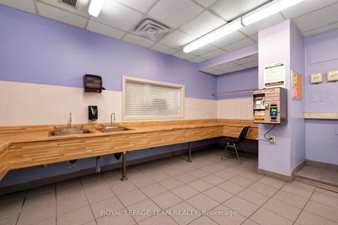Photo 31 at 402 - 1380 Prince Of Wales Drive, Nepean (Carleton Square), Ottawa