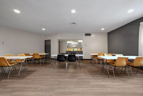 Photo 39 at 402 - 1380 Prince Of Wales Drive, Nepean (Carleton Square), Ottawa