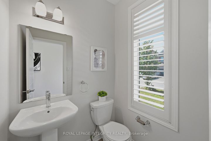 Photo 4 at 414 Aphelion Crescent, Nepean (Half Moon Bay), Ottawa