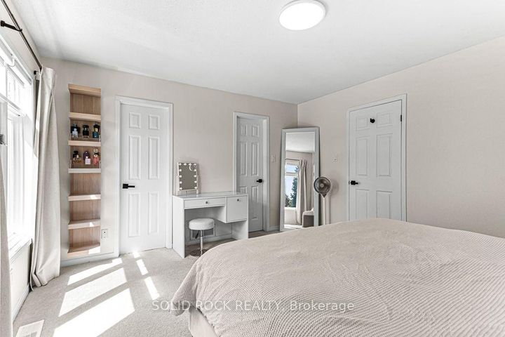 Photo 18 at 49 Longshire Circle, Nepean (Longfields), Ottawa