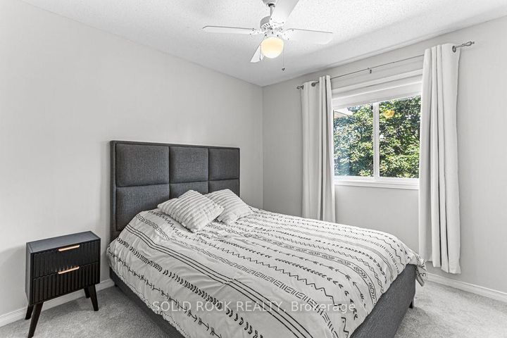 Photo 21 at 49 Longshire Circle, Nepean (Longfields), Ottawa