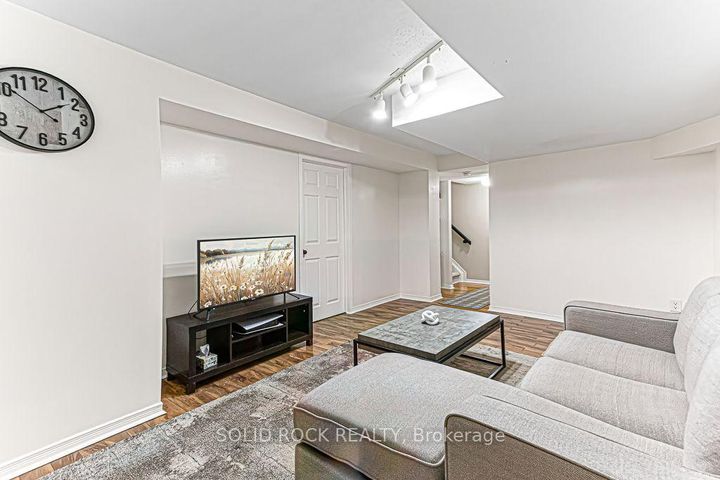 Photo 26 at 49 Longshire Circle, Nepean (Longfields), Ottawa