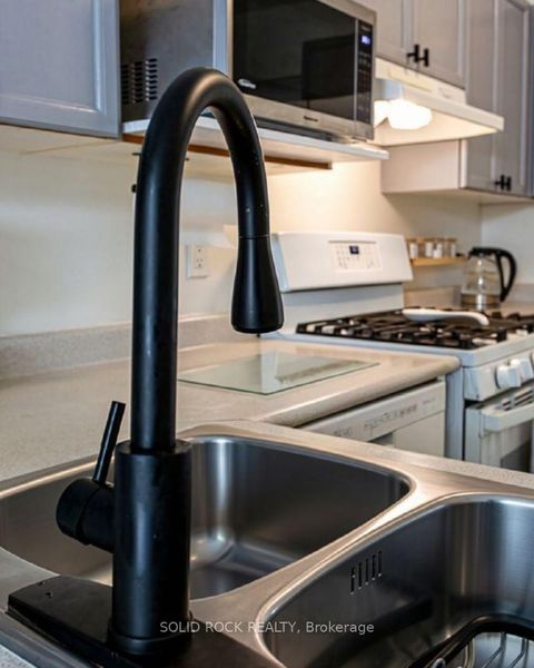 Photo 12 at 49 Longshire Circle, Nepean (Longfields), Ottawa