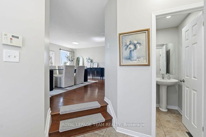 Photo 3 at 195 HARBOUR VIEW Street, Nepean (Strandherd), Ottawa