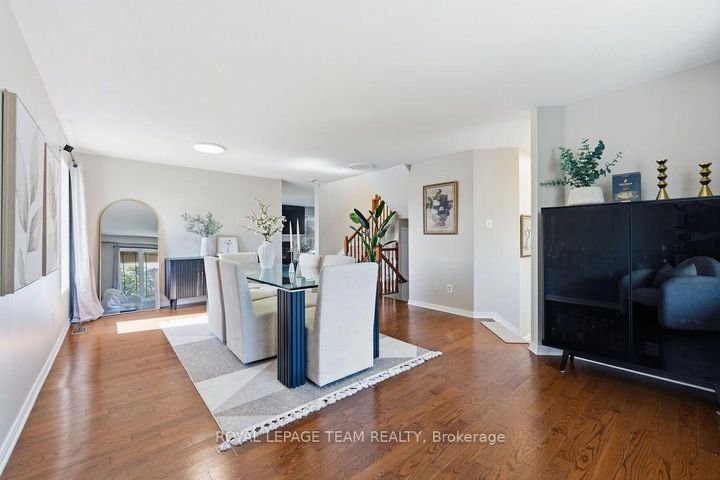 Photo 6 at 195 HARBOUR VIEW Street, Nepean (Strandherd), Ottawa