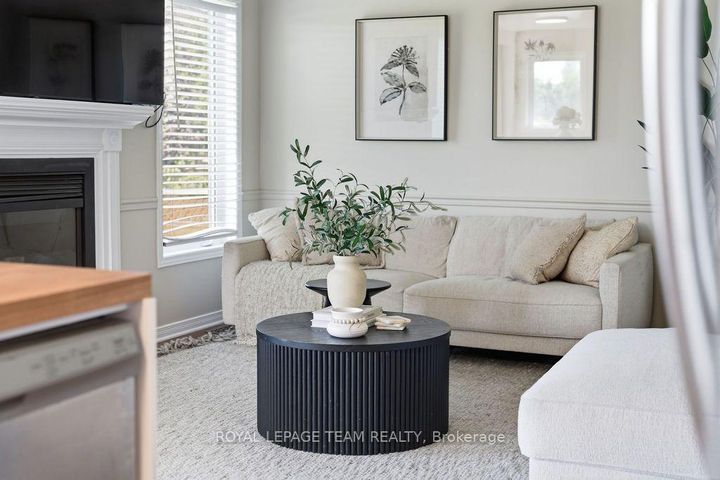 Photo 12 at 195 HARBOUR VIEW Street, Nepean (Strandherd), Ottawa
