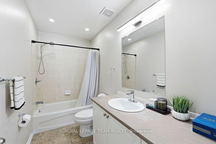Photo 33 at 195 HARBOUR VIEW Street, Nepean (Strandherd), Ottawa