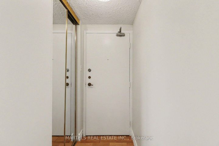 Photo 2 at 904 - 530 Laurier Avenue W, Ottawa Centre, Ottawa