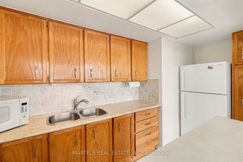 Photo 9 at 904 - 530 Laurier Avenue W, Ottawa Centre, Ottawa