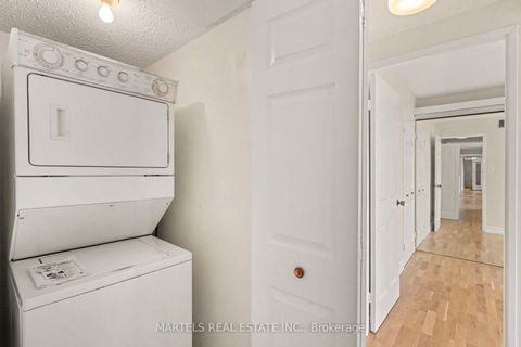 Photo 10 at 904 - 530 Laurier Avenue W, Ottawa Centre, Ottawa