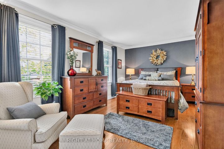 Photo 15 at 192 MONTEREY Drive, Nepean (Leslie Park), Ottawa