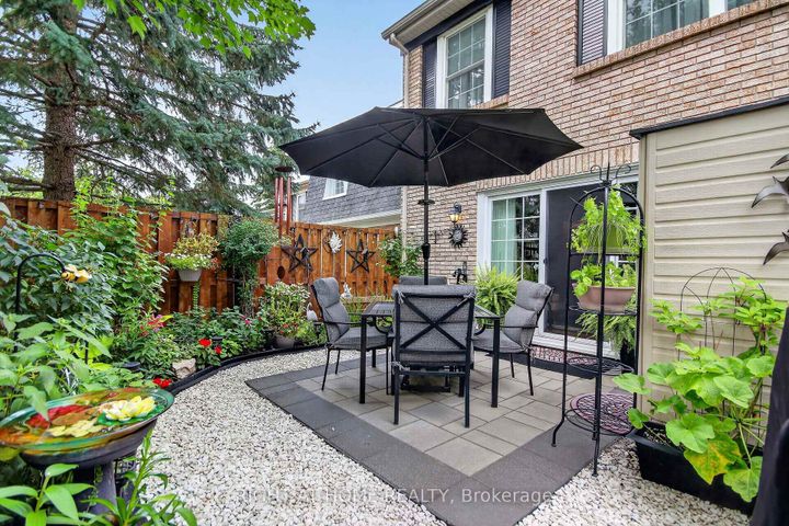 Photo 28 at 192 MONTEREY Drive, Nepean (Leslie Park), Ottawa