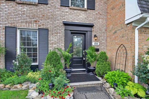 Photo 1 at 192 MONTEREY Drive, Nepean (Leslie Park), Ottawa