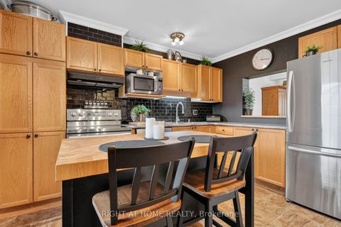 Photo 3 at 192 MONTEREY Drive, Nepean (Leslie Park), Ottawa
