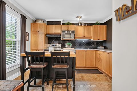 Photo 5 at 192 MONTEREY Drive, Nepean (Leslie Park), Ottawa