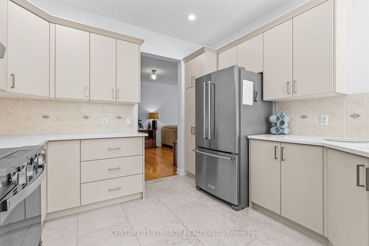 Photo 16 at 119 Portrush Avenue, Nepean (Longfields), Ottawa