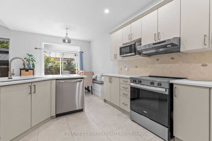 Photo 18 at 119 Portrush Avenue, Nepean (Longfields), Ottawa