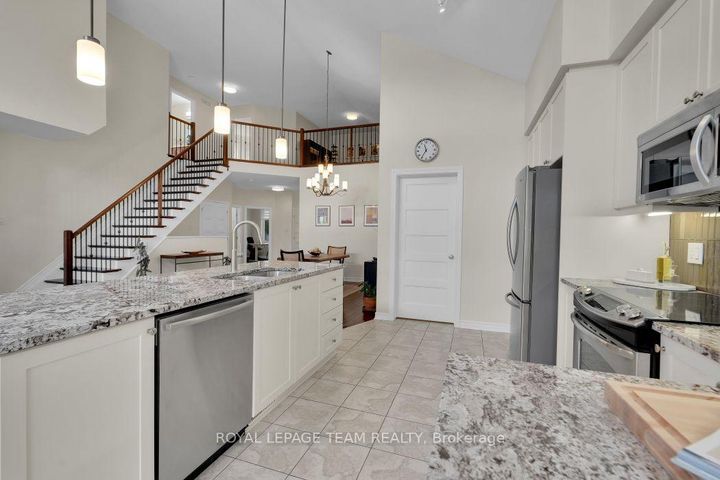 Photo 11 at 272 Via San Marino Street, Nepean (Longfields), Ottawa