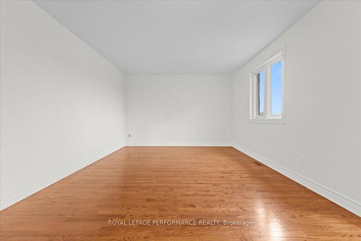 Photo 29 at 4 Wellsmere Court, Nepean (Rideau Heights/Rideau River), Ottawa