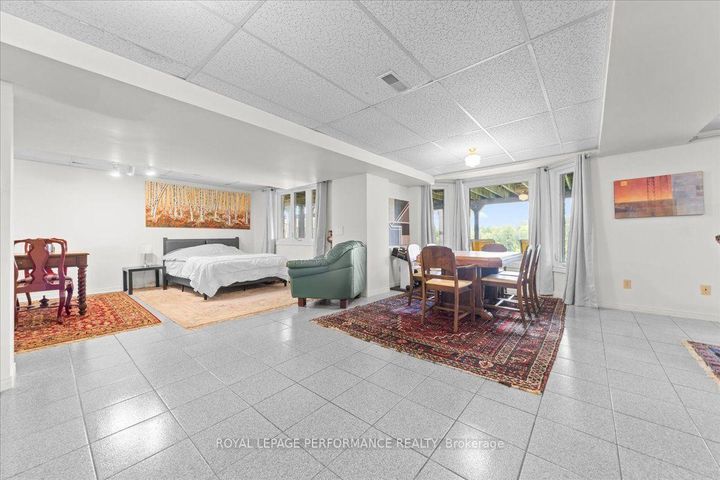 Photo 38 at 4 Wellsmere Court, Nepean (Rideau Heights/Rideau River), Ottawa