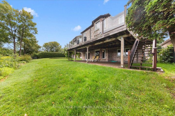 Photo 41 at 4 Wellsmere Court, Nepean (Rideau Heights/Rideau River), Ottawa