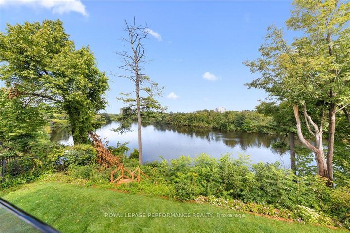 Photo 47 at 4 Wellsmere Court, Nepean (Rideau Heights/Rideau River), Ottawa