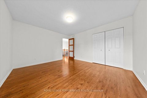 Photo 26 at 4 Wellsmere Court, Nepean (Rideau Heights/Rideau River), Ottawa