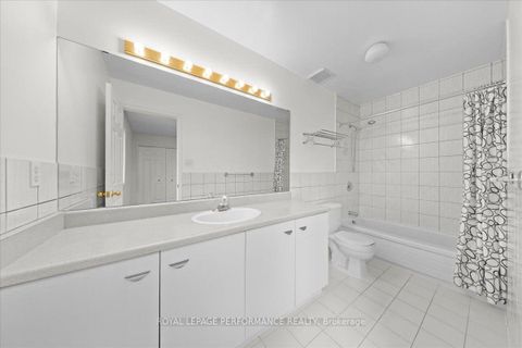 Photo 31 at 4 Wellsmere Court, Nepean (Rideau Heights/Rideau River), Ottawa