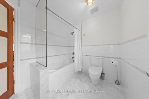 Photo 33 at 4 Wellsmere Court, Nepean (Rideau Heights/Rideau River), Ottawa
