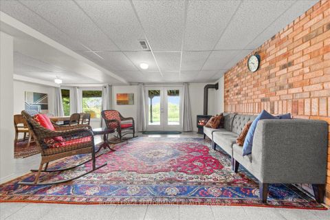 Photo 34 at 4 Wellsmere Court, Nepean (Rideau Heights/Rideau River), Ottawa