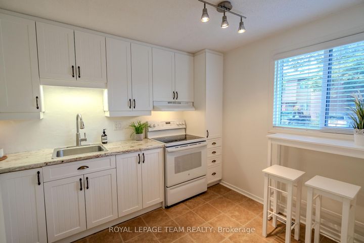 Photo 3 at B - 2 Larkshire Lane, Nepean (Pheasant Run), Ottawa