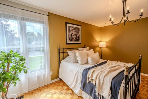 Photo 16 at B - 2 Larkshire Lane, Nepean (Pheasant Run), Ottawa