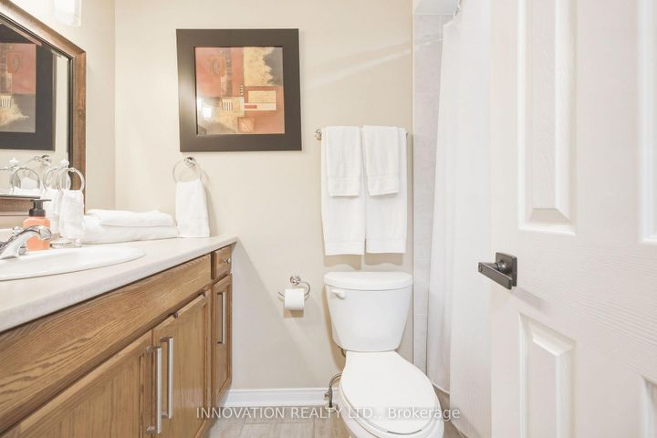 Photo 16 at C - 18 Benlea Drive, Nepean (Tanglewood), Ottawa