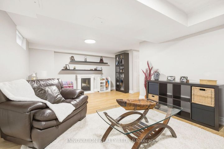 Photo 23 at C - 18 Benlea Drive, Nepean (Tanglewood), Ottawa