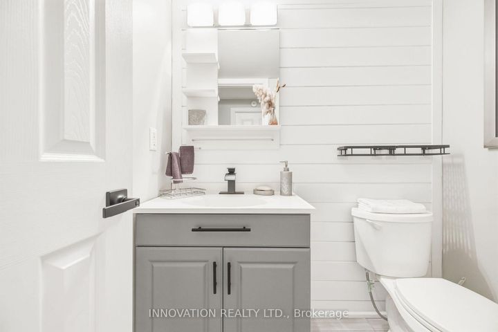 Photo 24 at C - 18 Benlea Drive, Nepean (Tanglewood), Ottawa