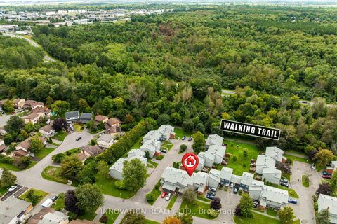 Photo 2 at C - 18 Benlea Drive, Nepean (Tanglewood), Ottawa