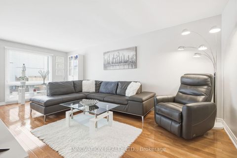 Photo 5 at C - 18 Benlea Drive, Nepean (Tanglewood), Ottawa