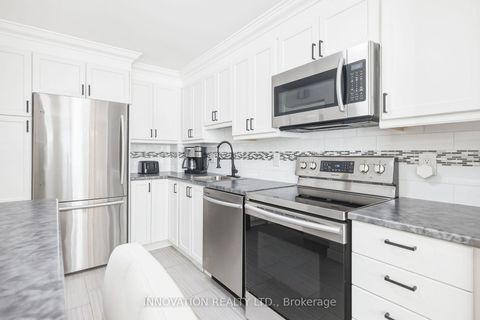Photo 9 at C - 18 Benlea Drive, Nepean (Tanglewood), Ottawa