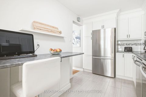 Photo 11 at C - 18 Benlea Drive, Nepean (Tanglewood), Ottawa